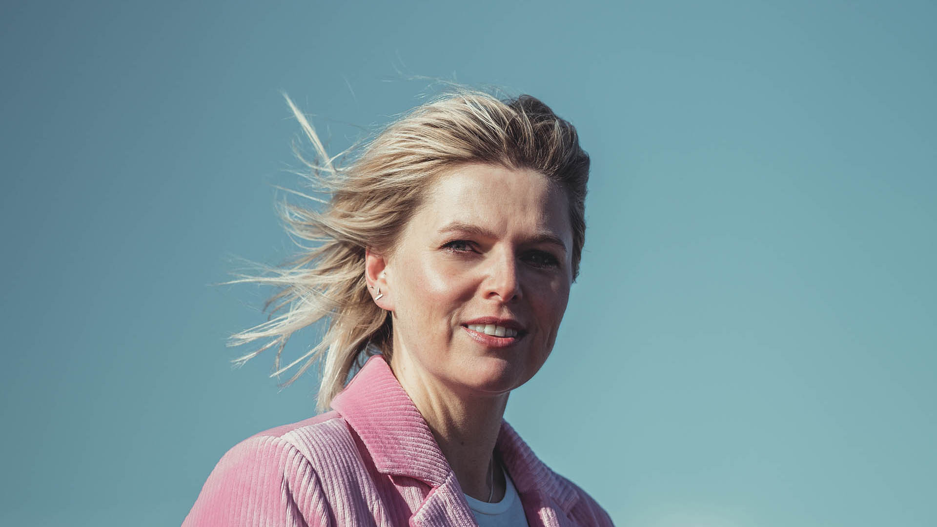 gewoon sofie op het strand head shot